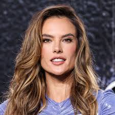 ALESSANDRA AMBRÓSIO